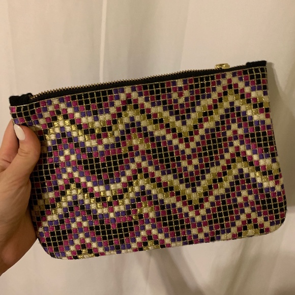 Shiraleah Zippered Clutch - Picture 1 of 2